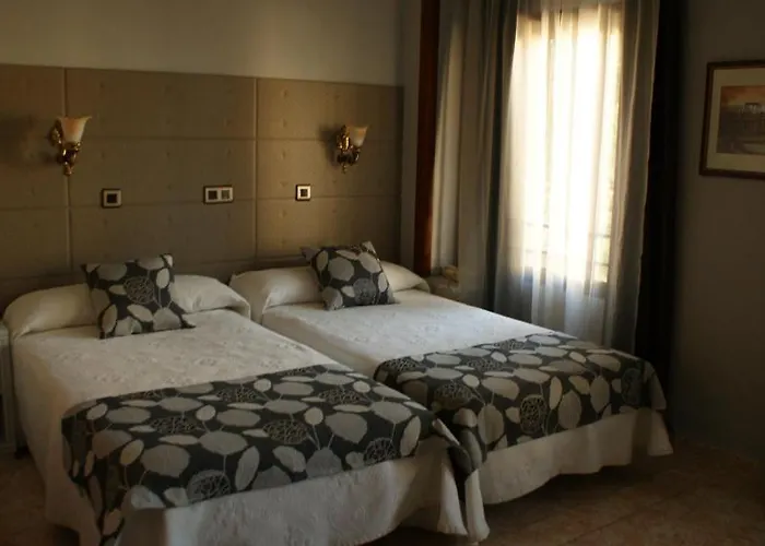 Los Naranjos Hotel 2*